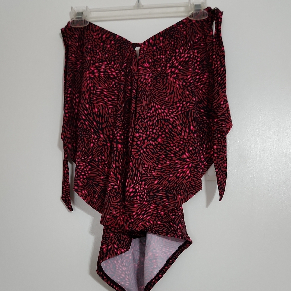 Stylish Pink and Black Patterned Top